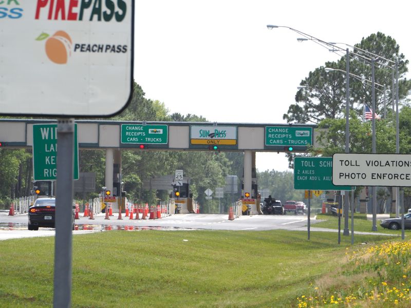 Where the Long Span Meets the Toll Booth Where the Long Span Meets the Toll Booth