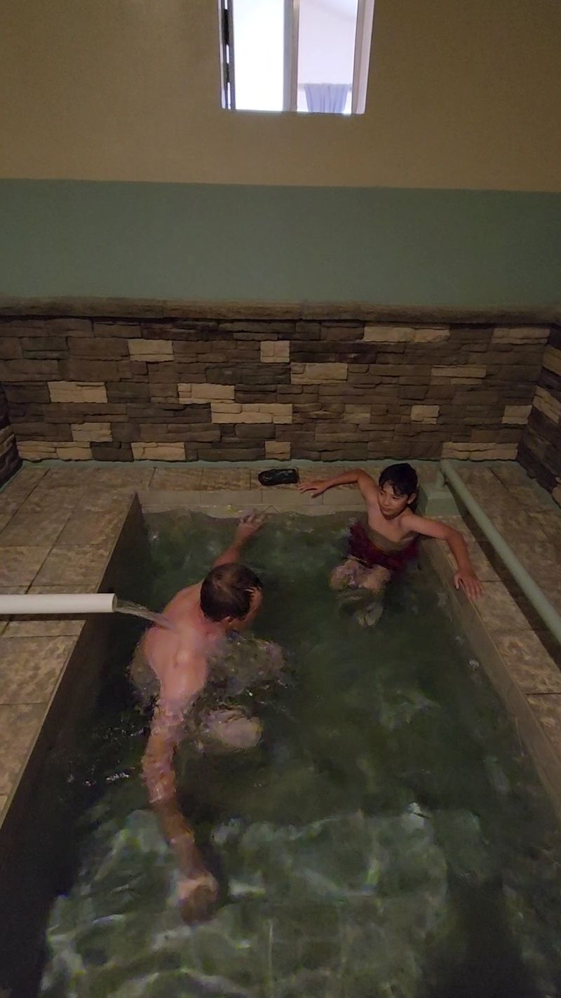 Who Books a Soak Here Who Books a Soak Here