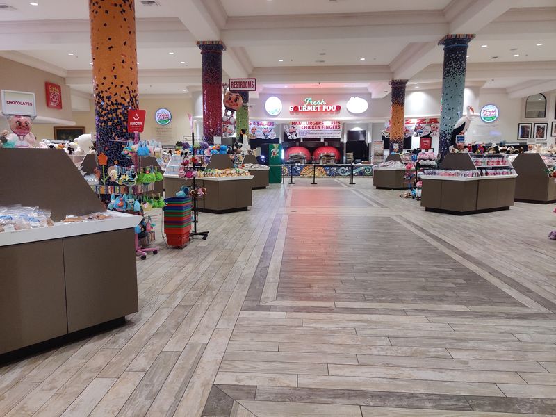 27,000 Square Feet of Road Trip Wonder