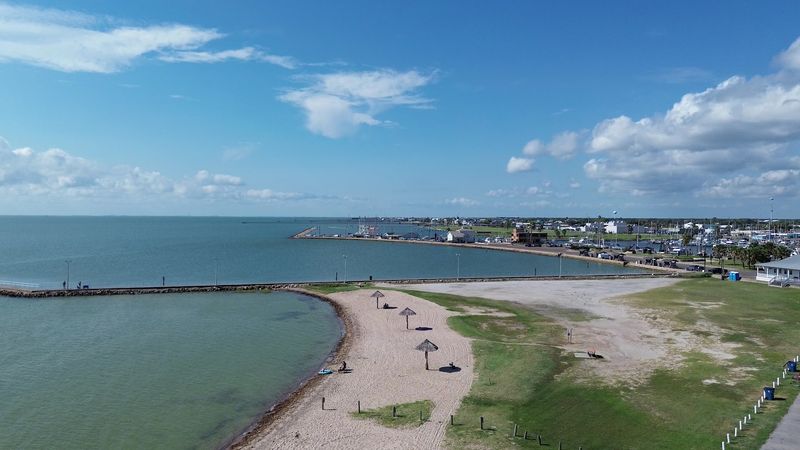 A Bayfront Beach on the Coastal Bend