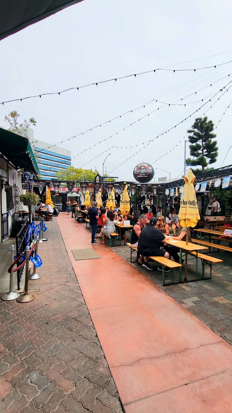 A Biergarten Built for Big Crowds