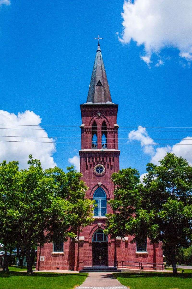 A Country Church Off FM 2672