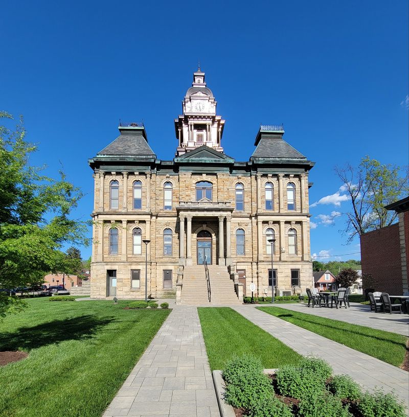 A County Seat With Small-Town Scale A County Seat With Small-Town Scale