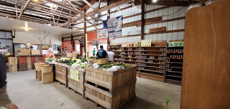 A Farm Market Beyond the Apples A Farm Market Beyond the Apples