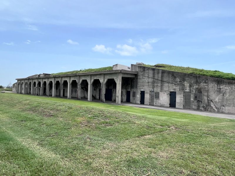 A Fort Hiding at the Tip of Bolivar A Fort Hiding at the Tip of Bolivar