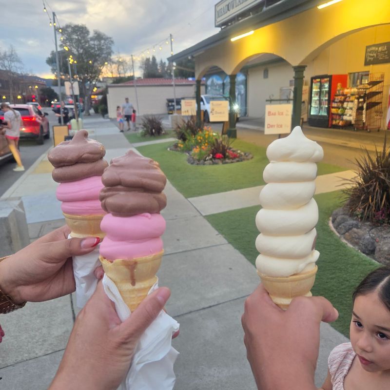 A Park Stroll for Dessert A Park Stroll for Dessert