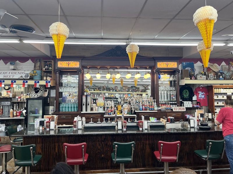 A Pharmacy With a Sweet Side on Commercial Avenue