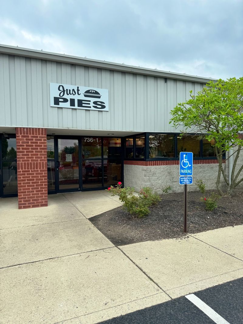 A Pie Shop Hiding in Plain Sight A Pie Shop Hiding in Plain Sight