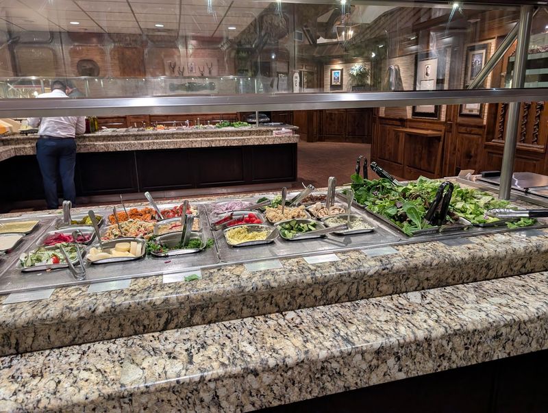 A Salad Bar With Its Own Fan Club