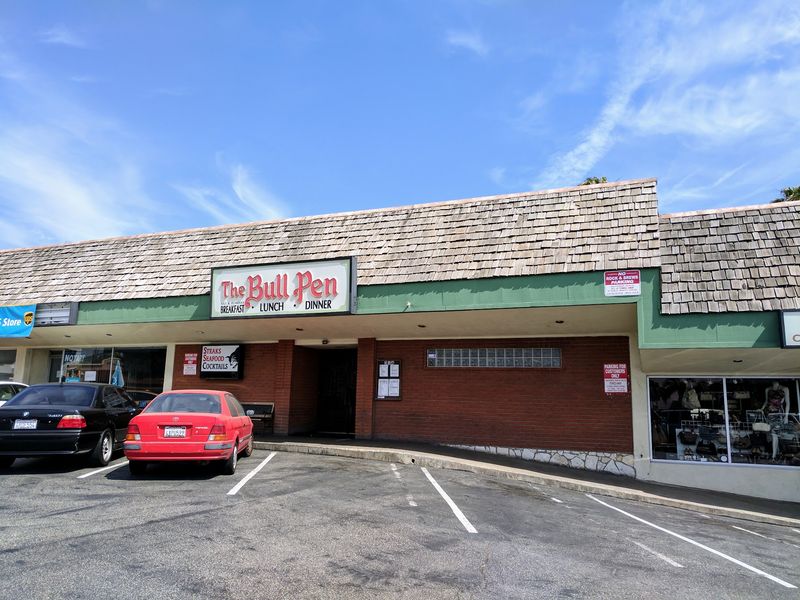 A Strip Mall Steakhouse on Avenue I A Strip Mall Steakhouse on Avenue I