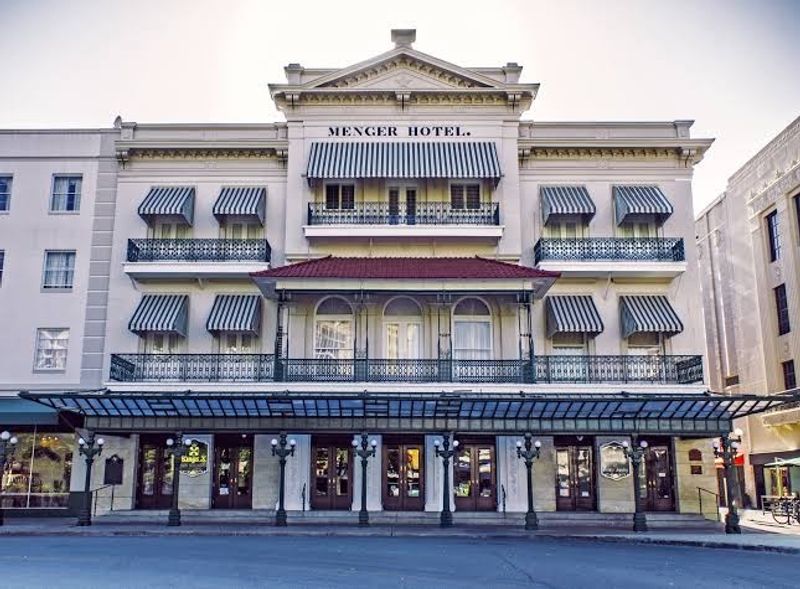 A Victorian Neighbor to the Alamo
