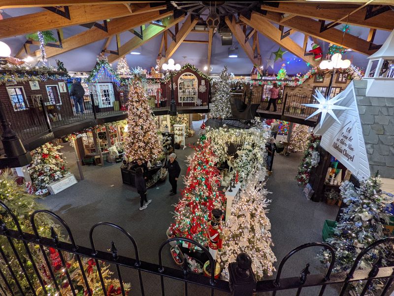 A Year-Round North Pole in Amish Country A Year-Round North Pole in Amish Country