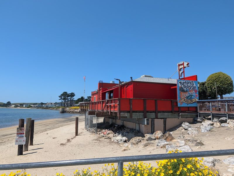 Barbara's Fishtrap, Half Moon Bay, CA Barbara's Fishtrap, Half Moon Bay, CA