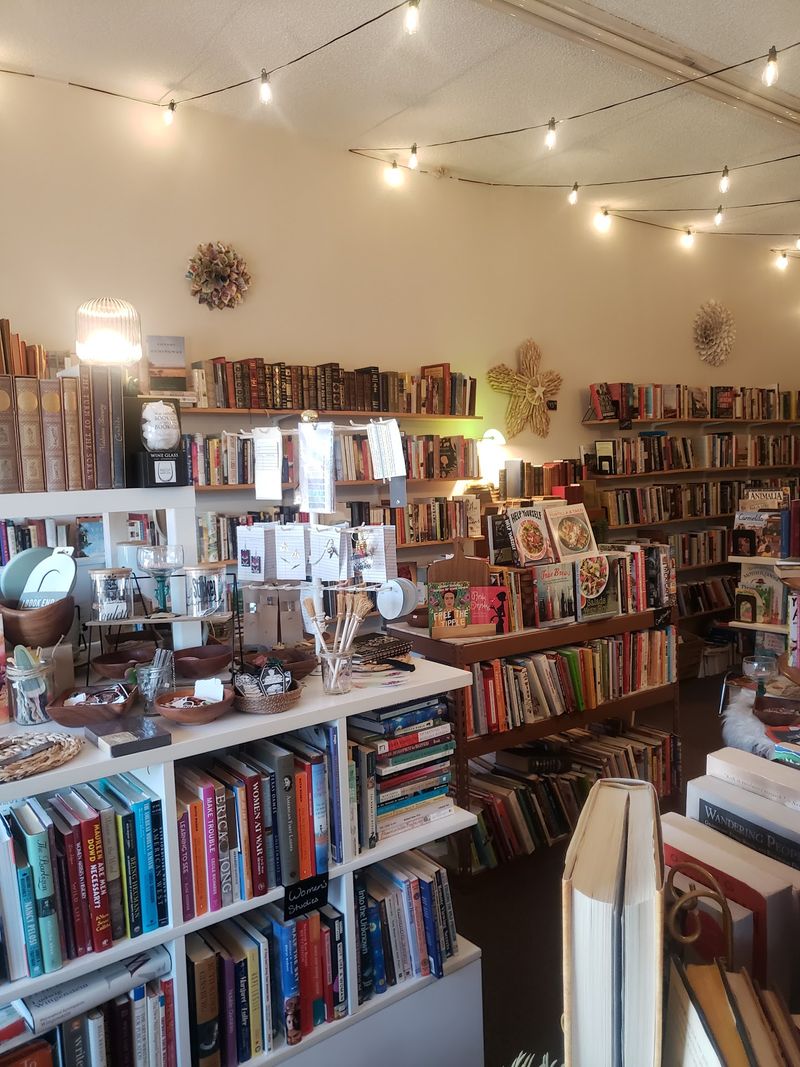 Cactus Flower Bookery, El Paso, TX Cactus Flower Bookery, El Paso, TX