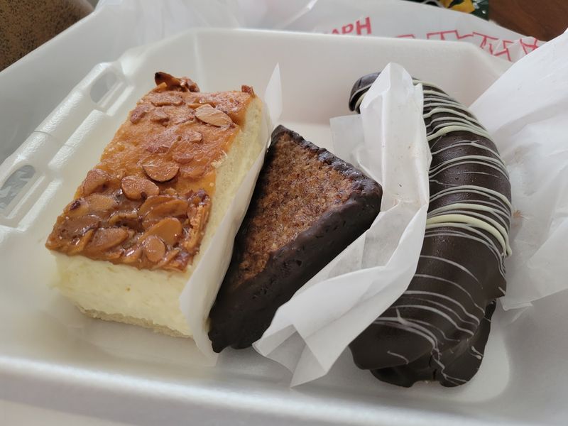 Cakes Worth Ordering Ahead Cakes Worth Ordering Ahead