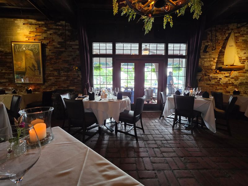 Chez Francois Restaurant & Touche Bistro, Vermilion, OH Chez Francois Restaurant & Touche Bistro, Vermilion, OH
