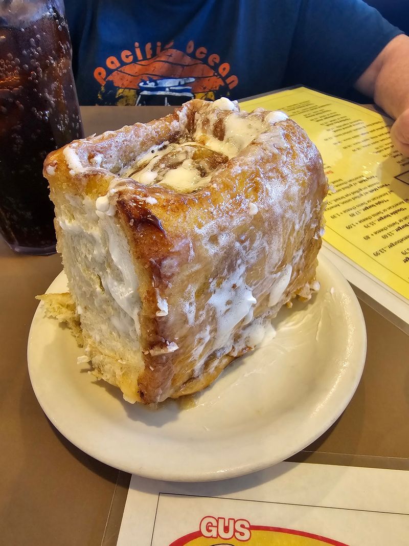 Cinnamon Rolls Built for a Crowd Cinnamon Rolls Built for a Crowd