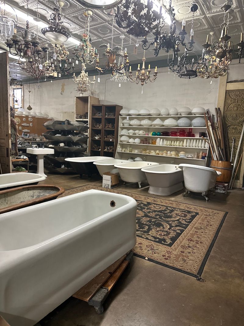 Clawfoot Tubs and a Famous Pink Bathroom Set Clawfoot Tubs and a Famous Pink Bathroom Set
