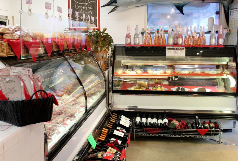 Destin Ice Seafood Market & Deli, Destin, FL Destin Ice Seafood Market & Deli, Destin, FL