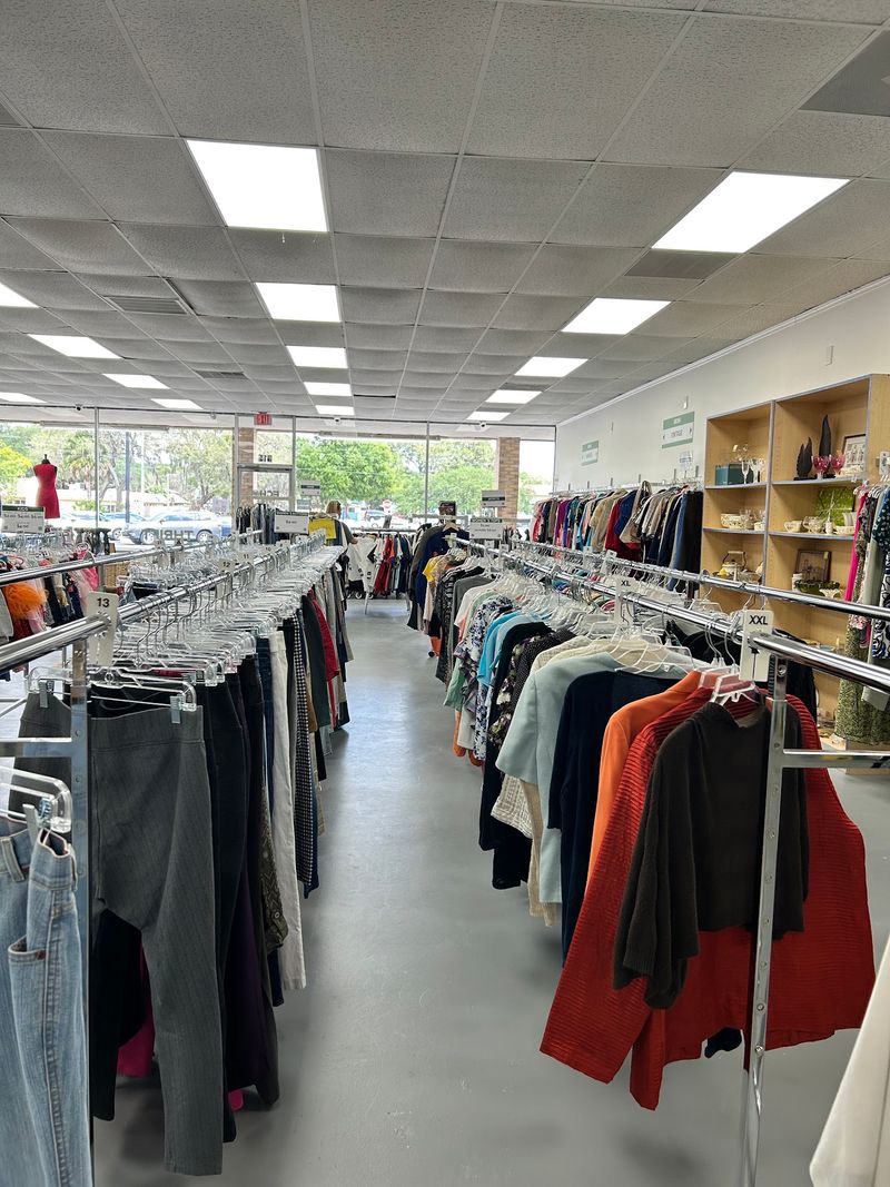 ECHO Thrift, Brandon, FL