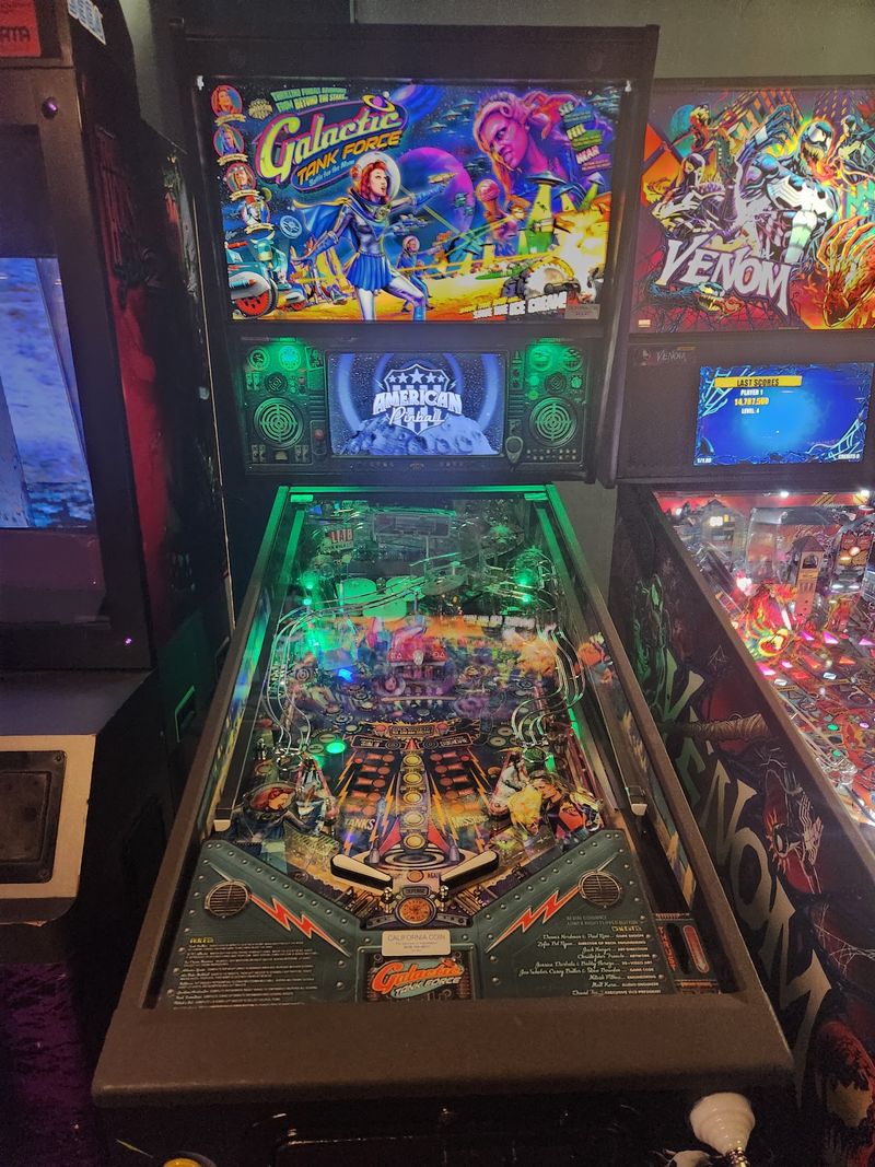 Flippers, Bumpers and the Pinball Lineup Flippers, Bumpers and the Pinball Lineup