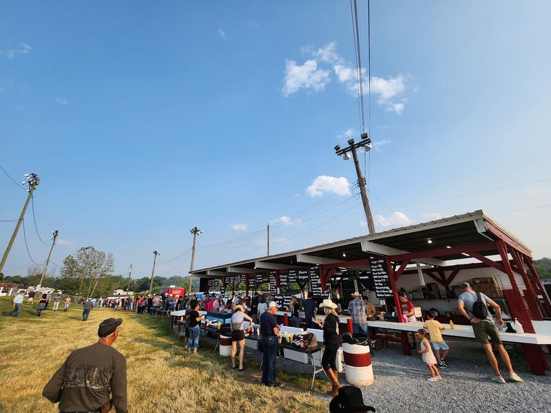 Food Stands and Long Lines Food Stands and Long Lines