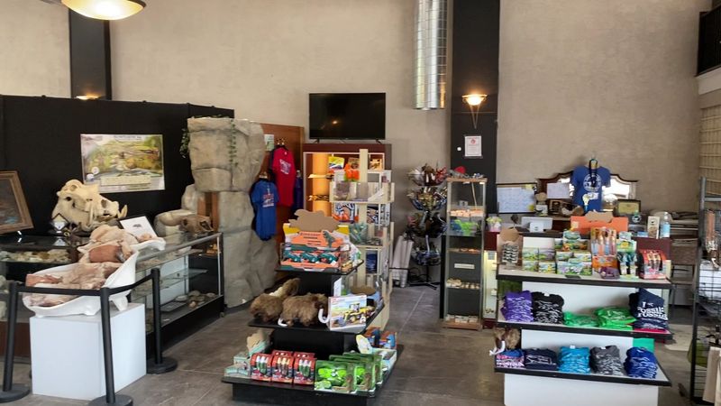 Free Doors, Gift Shop, and Opening Hours Free Doors, Gift Shop, and Opening Hours