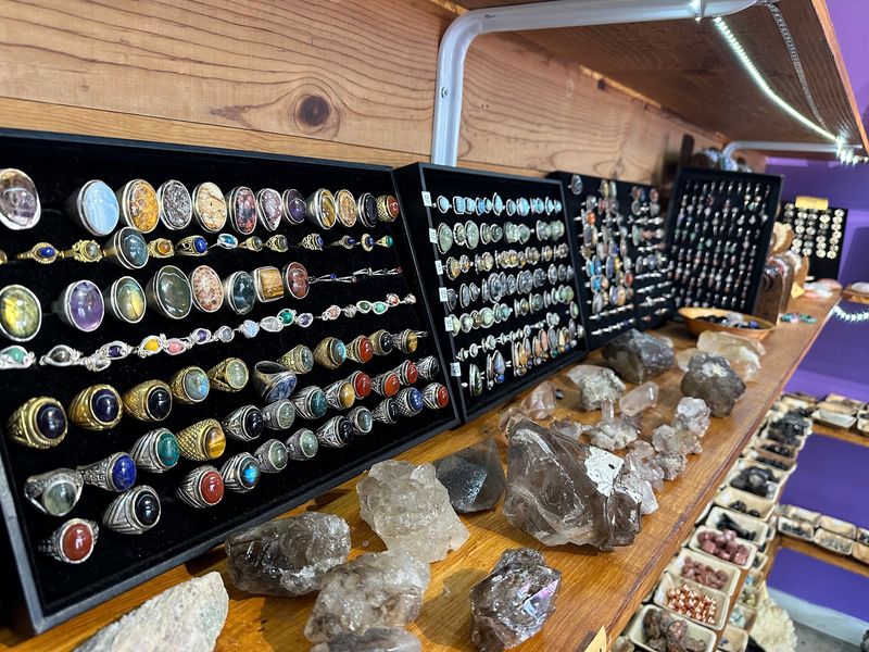 From Gem Shows to a Storefront From Gem Shows to a Storefront