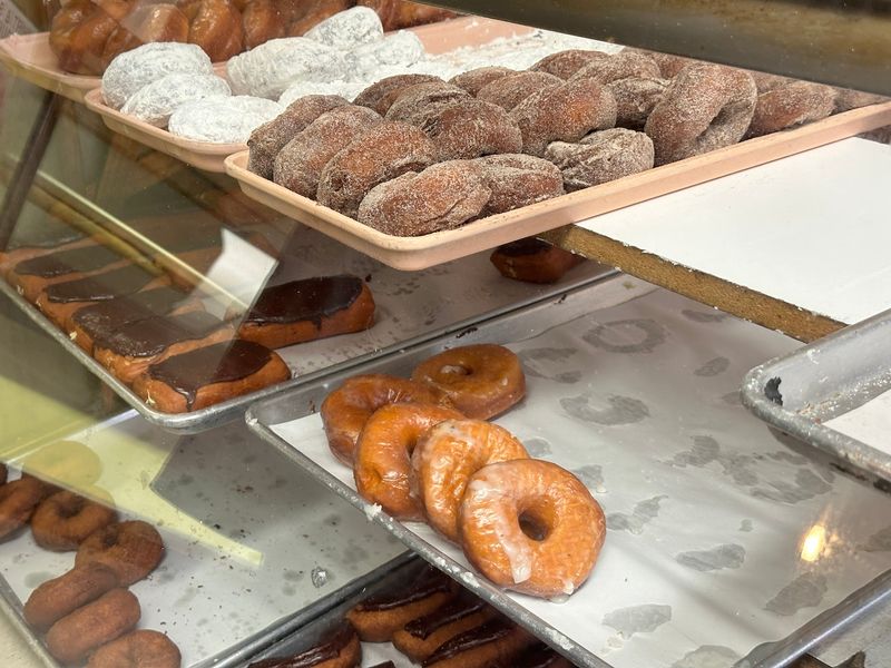 Glazed Raised, the Quiet Classic