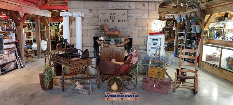 Hocking Hills Market, Rockbridge, OH