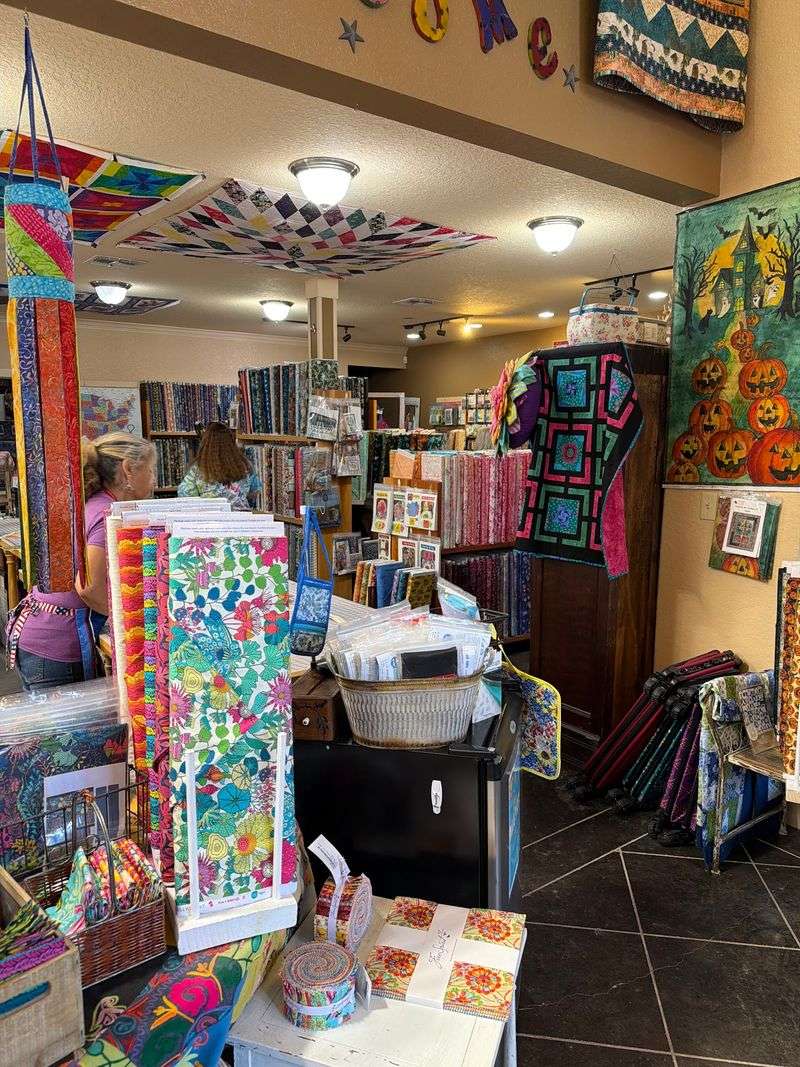 Kaffe Fassett, Batiks, and Bold Color Kaffe Fassett, Batiks, and Bold Color