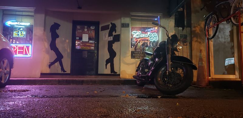 Late Hours and Easy Parking Late Hours and Easy Parking