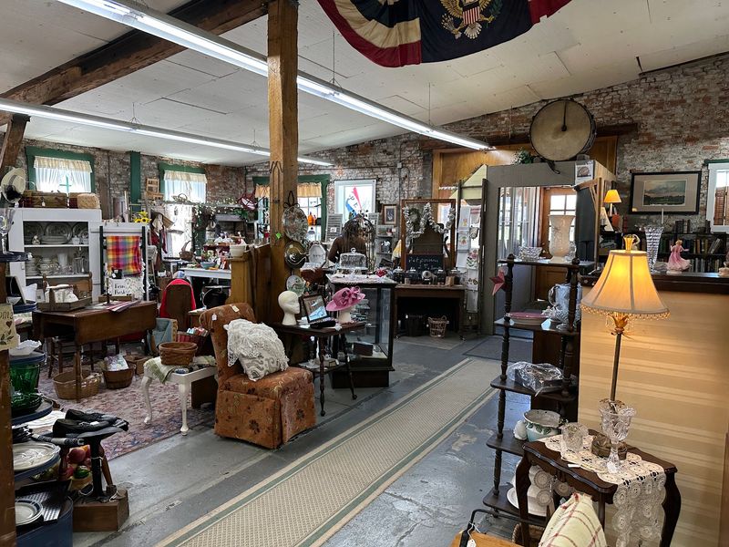 Lumber Mill Antique Mall, Madison, IN