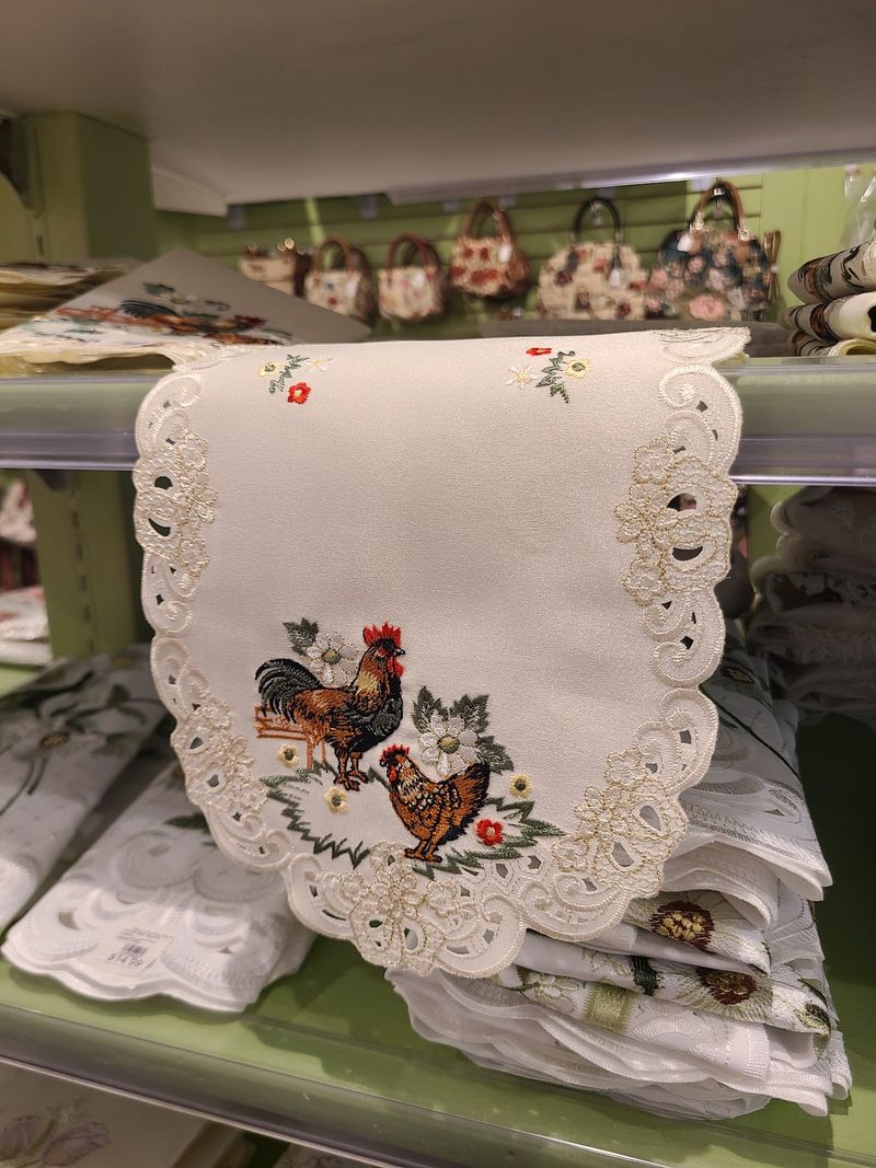 Metal Signs, Doilies, and Country Decor Metal Signs, Doilies, and Country Decor