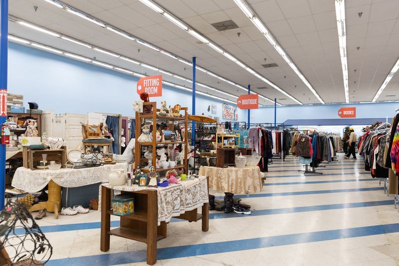 Mission Thrift - Bullard, Fresno, CA Mission Thrift - Bullard, Fresno, CA