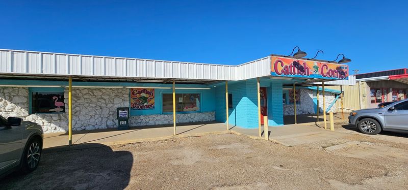 Molly's Catfish Corner, Seven Points, TX