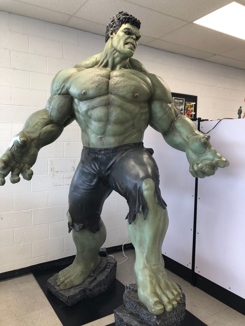Movie Props and Life-Size Legends Movie Props and Life-Size Legends