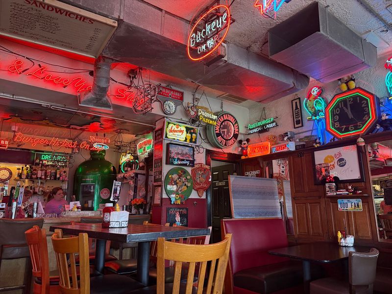 Neon Signs Wherever You Look Neon Signs Wherever You Look