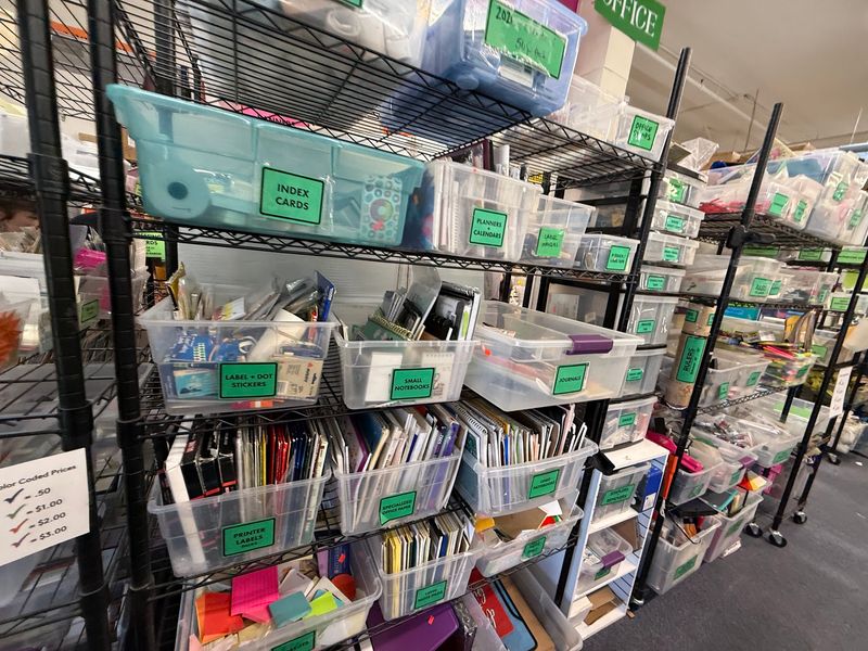 Organized Chaos With a Friendly Crew Organized Chaos With a Friendly Crew