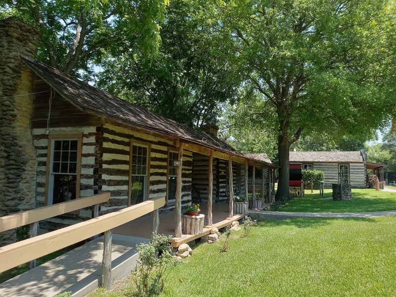 Pioneer Village, Corsicana, TX Pioneer Village, Corsicana, TX