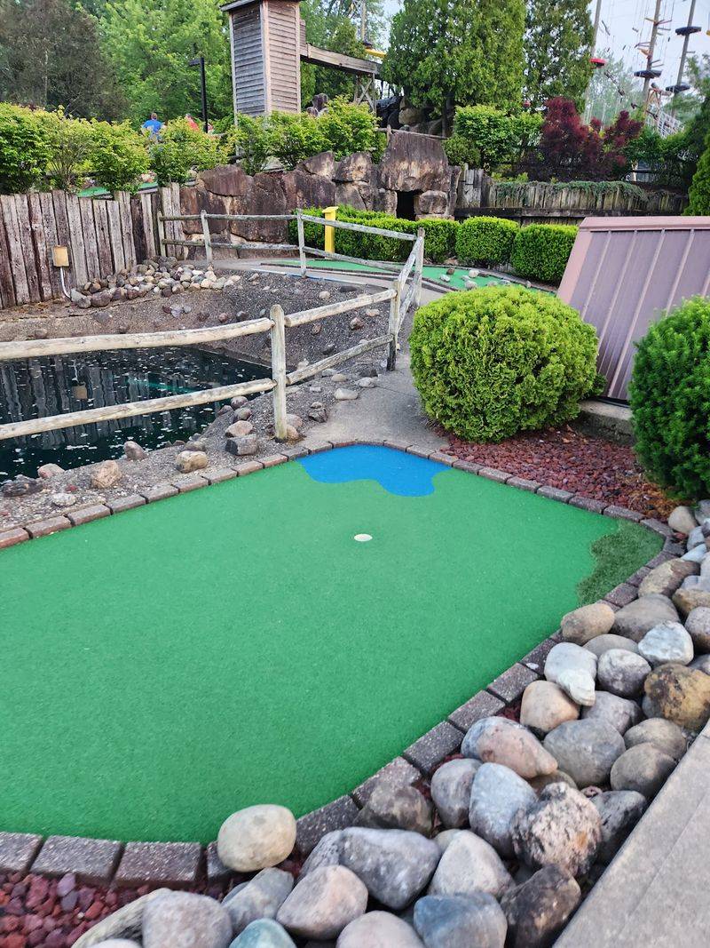 Putt-Putt With Some Bite Putt-Putt With Some Bite