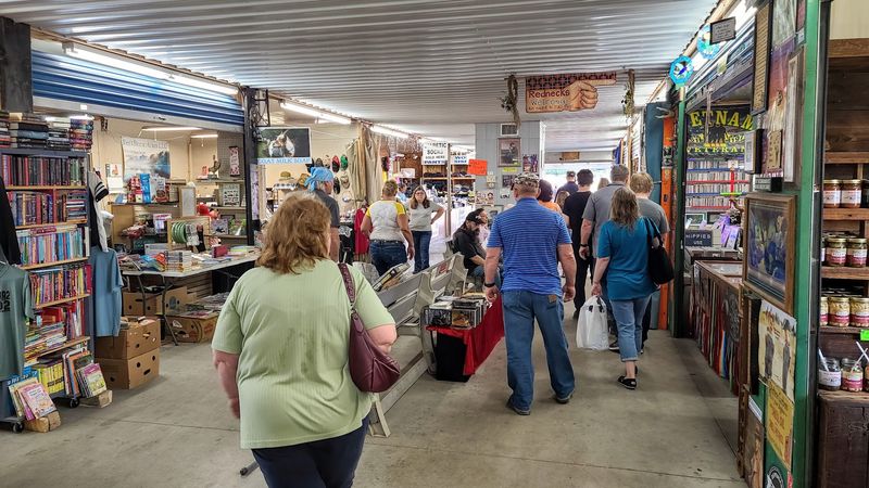 Rogers Flea Market & Auctions, Rogers, OH