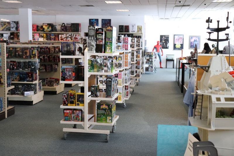 Room to Roam, Not a Cluttered Maze Room to Roam, Not a Cluttered Maze
