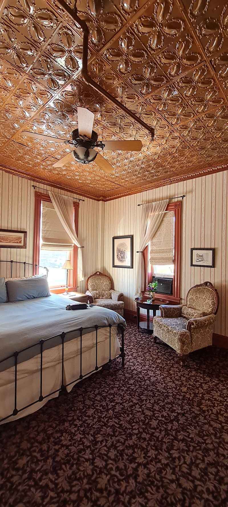 Rooms That Each Tell Their Own Story Rooms That Each Tell Their Own Story
