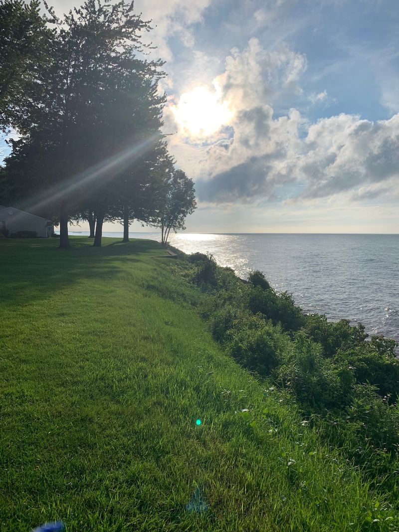 Shoreline Time That Costs Nothing Shoreline Time That Costs Nothing