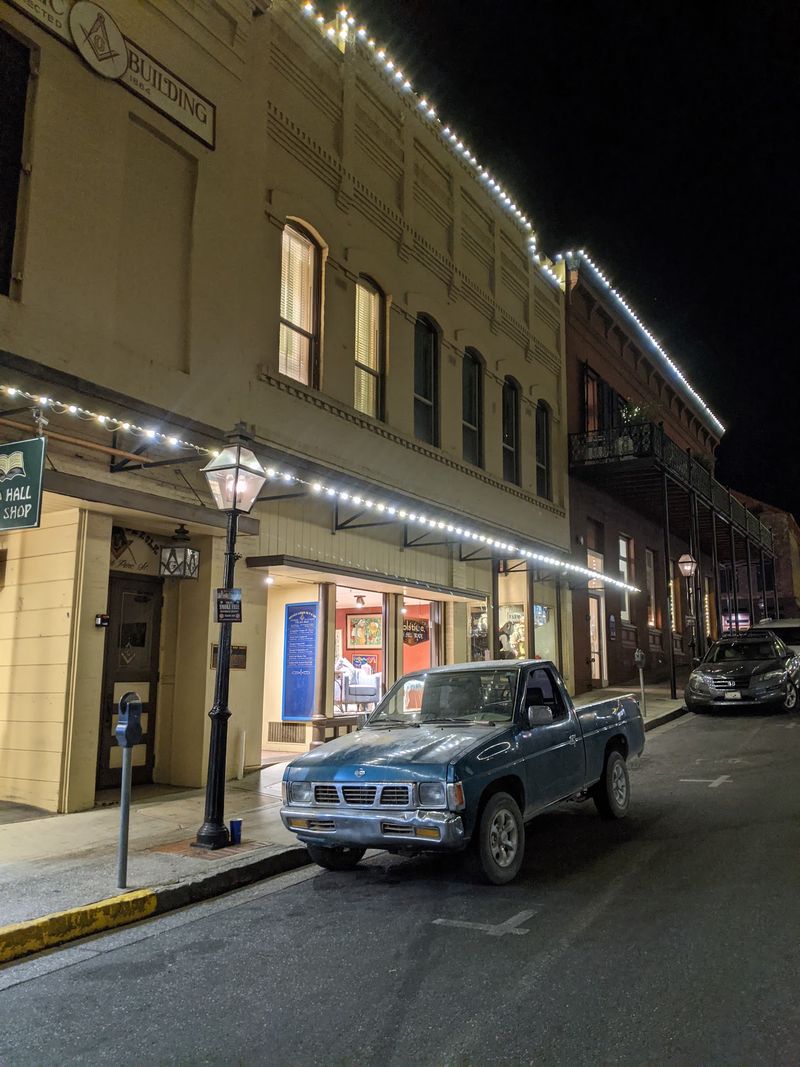 Storefronts With Stories