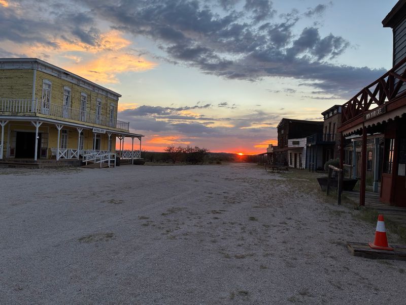 Sunset Tours and Stagecoach Rides Sunset Tours and Stagecoach Rides