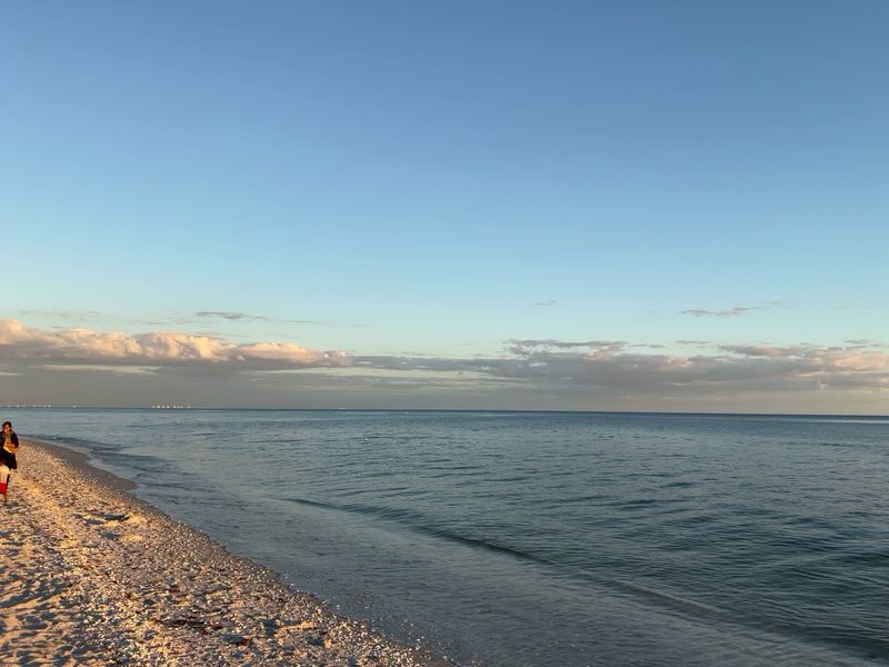 Tarpon Bay Beach, Sanibel, FL Tarpon Bay Beach, Sanibel, FL