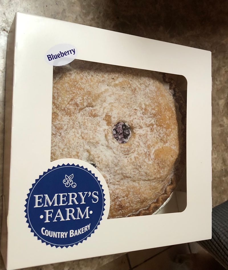 The Blueberry Pie That Built a Fan Club The Blueberry Pie That Built a Fan Club