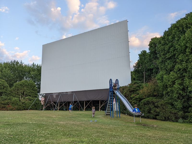 The Family Screen and Its Playground The Family Screen and Its Playground